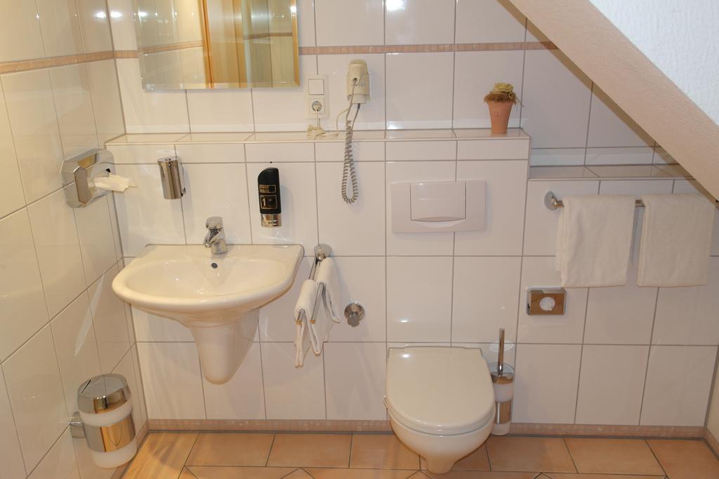 Hotel Jahnhaus Langenfeld (North Rhine-Westphalia) Room photo