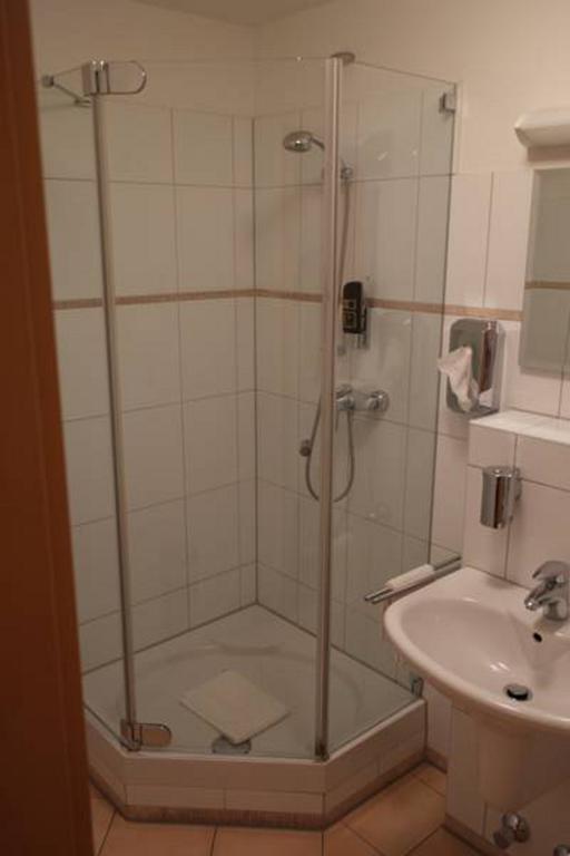 Hotel Jahnhaus Langenfeld (North Rhine-Westphalia) Room photo