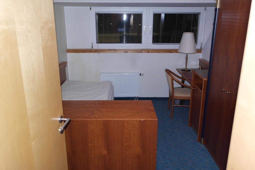 Hotel Jahnhaus Langenfeld (North Rhine-Westphalia) Room photo