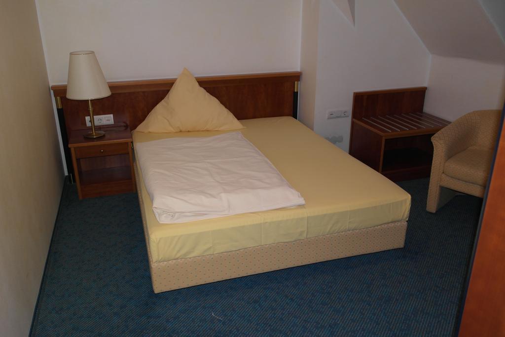 Hotel Jahnhaus Langenfeld (North Rhine-Westphalia) Room photo